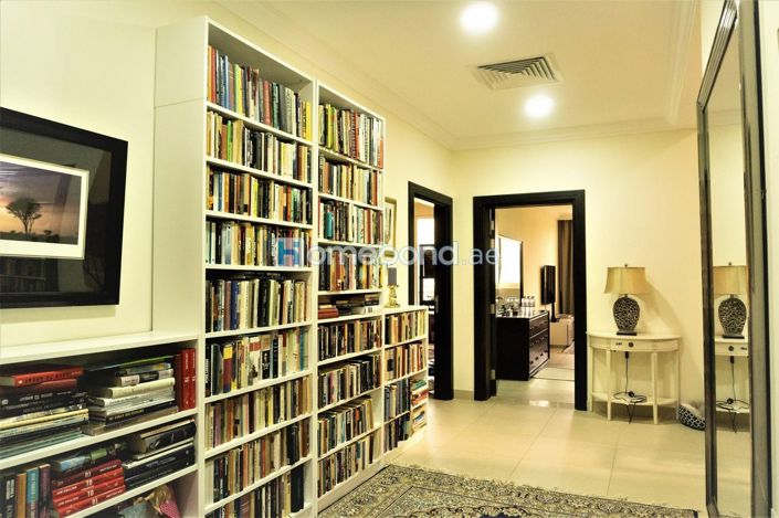 Image No.15-5 Bed Villa for sale