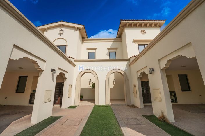 Image No.2-3 Bed Villa for sale