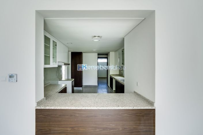 Image No.11-3 Bed Townhouse for sale