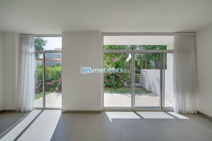 Image No.7-3 Bed Townhouse for sale