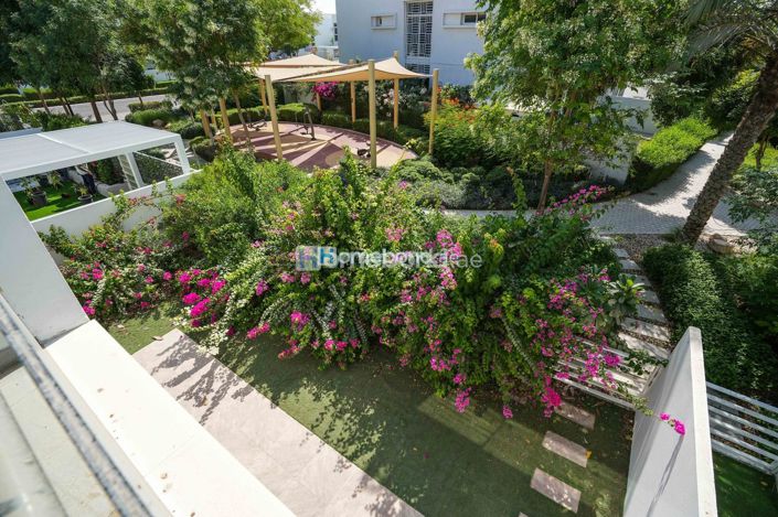 Image No.9-3 Bed Townhouse for sale