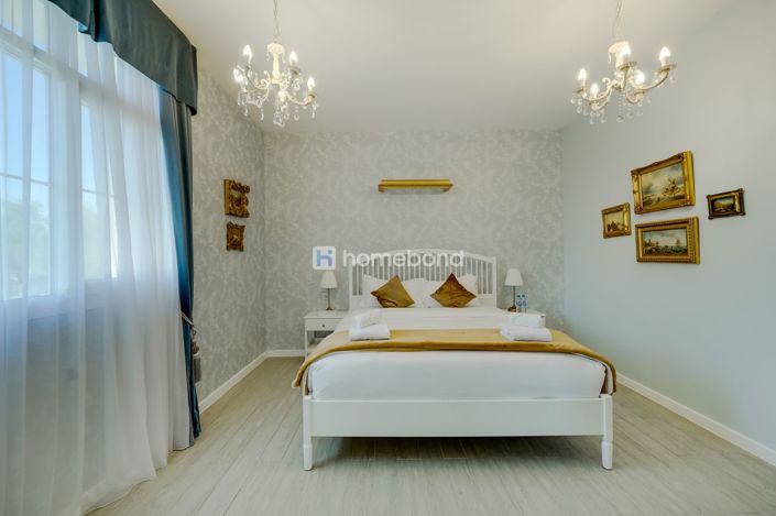 Image No.10-3 Bed Townhouse for sale