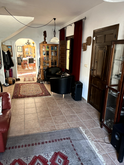 Image No.24-11 Bed Country House for sale