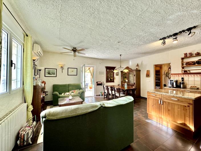 Image No.6-3 Bed Chalet for sale