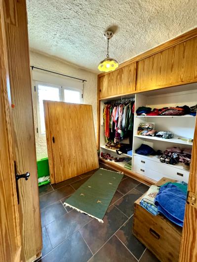 Image No.20-3 Bed Chalet for sale