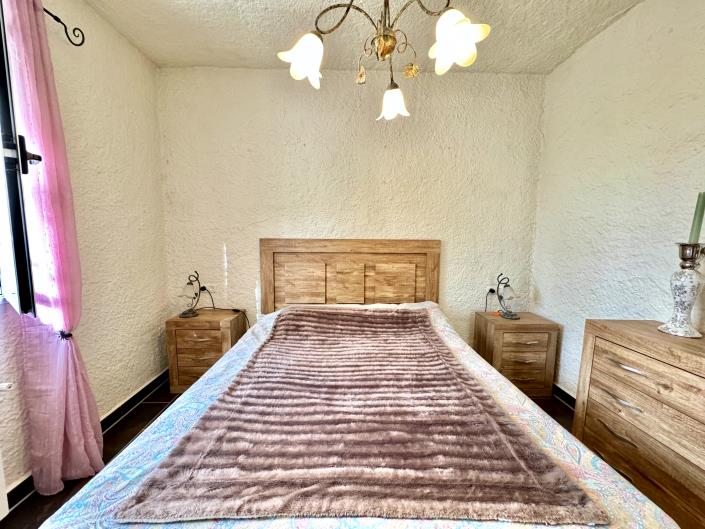 Image No.26-3 Bed Chalet for sale