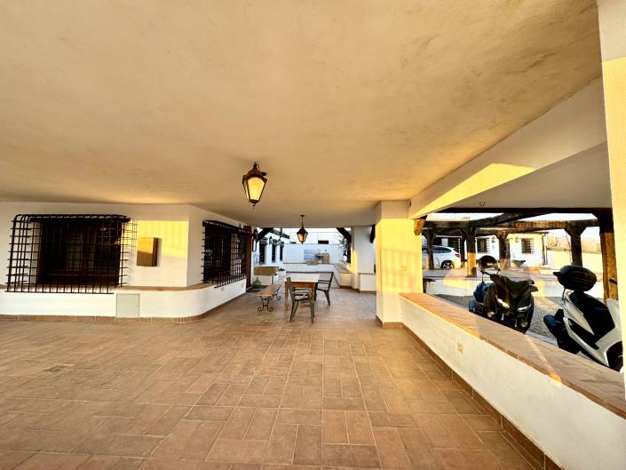 Image No.23-8 Bed Chalet for sale