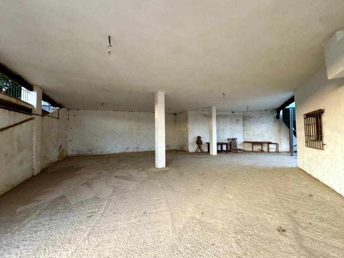 Image No.48-8 Bed Chalet for sale