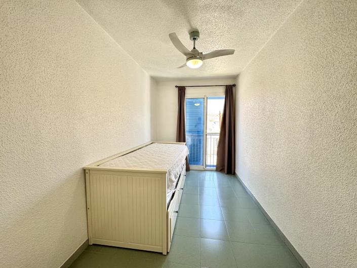 Image No.36-4 Bed Semi-Detached for sale