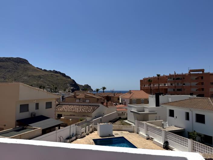 Image No.52-4 Bed Semi-Detached for sale