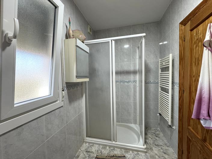 Image No.43-4 Bed Country Property for sale