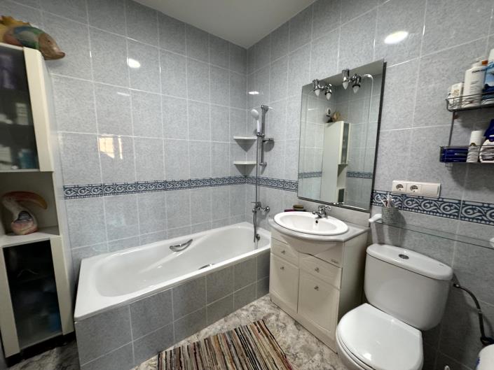 Image No.55-4 Bed Country Property for sale