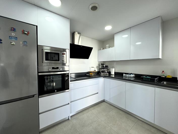 Image No.10-3 Bed Chalet for sale