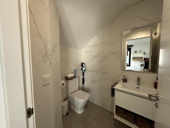 Image No.13-3 Bed Chalet for sale