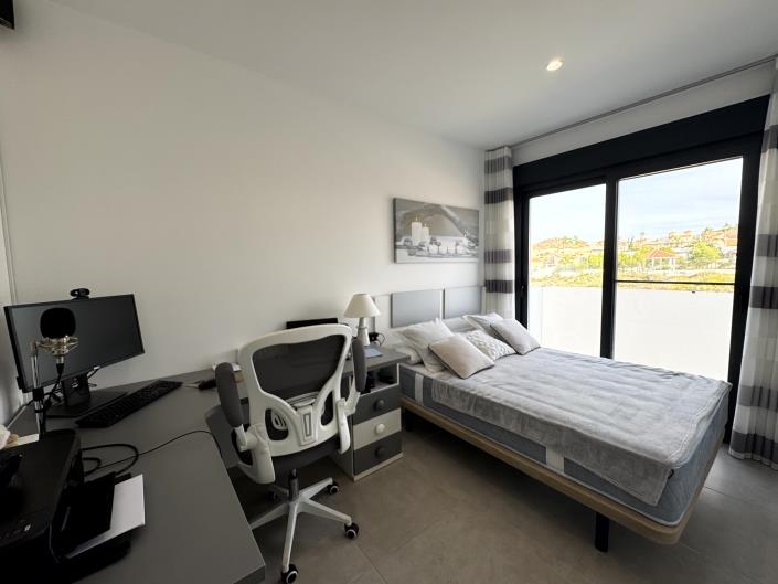 Image No.34-3 Bed Chalet for sale