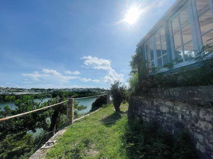 Image No.3-3 Bed Property for sale