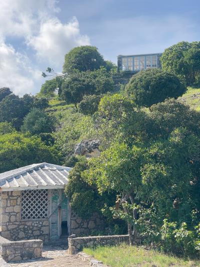 Image No.10-3 Bed Property for sale