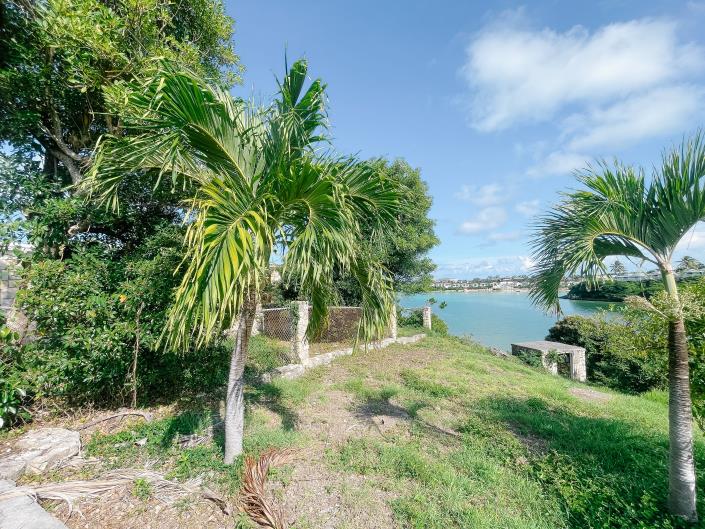 Image No.25-3 Bed Property for sale