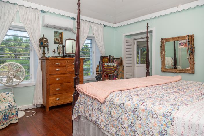 Image No.48-9 Bed Property for sale