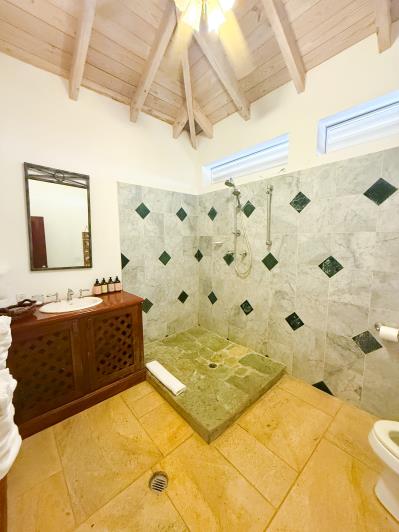 Image No.9-5 Bed House/Villa for sale