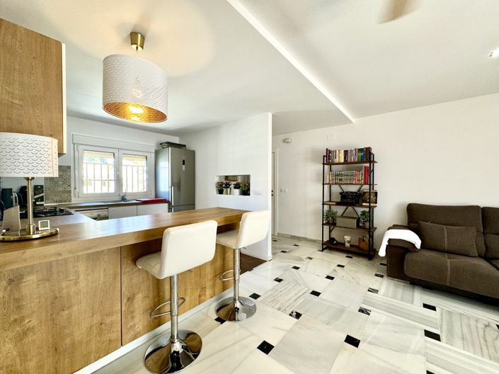 Image No.10-3 Bed Apartment for sale