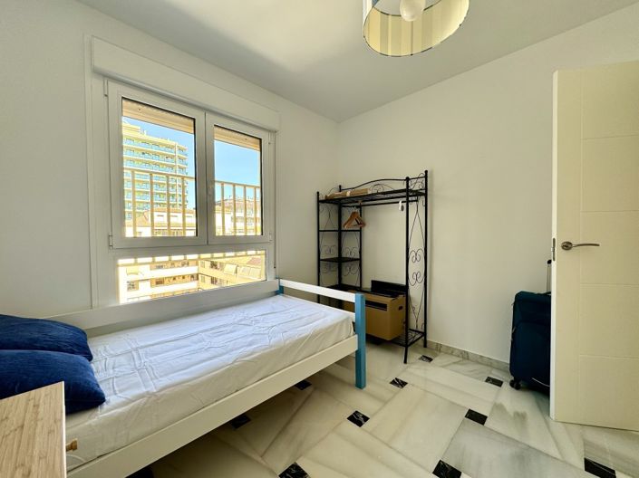 Image No.21-3 Bed Apartment for sale