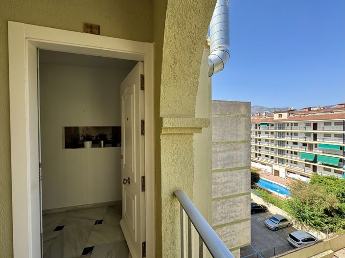 Image No.25-3 Bed Apartment for sale