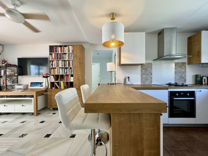 Image No.6-3 Bed Apartment for sale