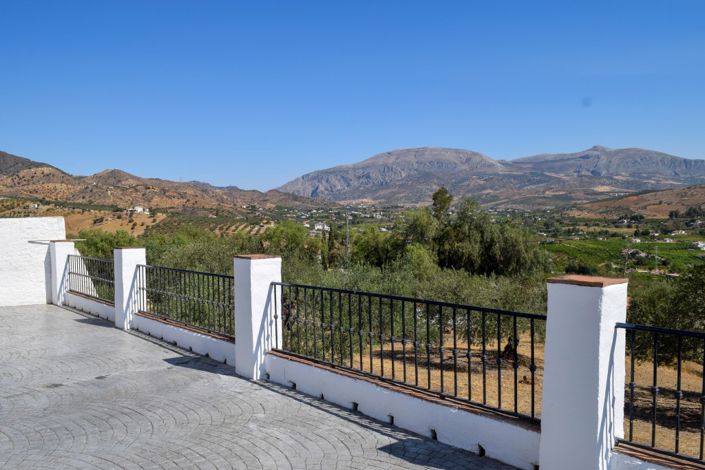 Image No.25-4 Bed Cortijo for sale