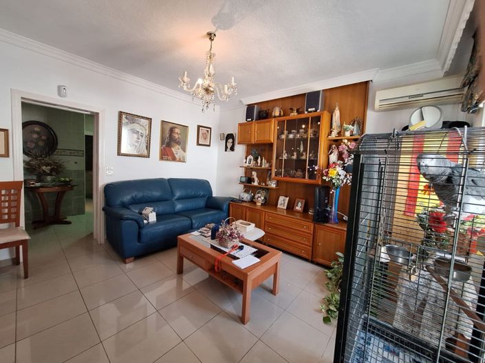 Image No.3-3 Bed Property for sale