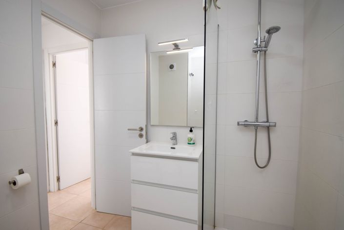 Image No.25-2 Bed Apartment for sale