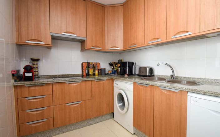 Image No.6-2 Bed Property for sale