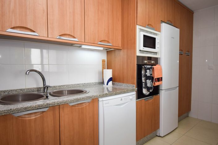 Image No.8-2 Bed Property for sale