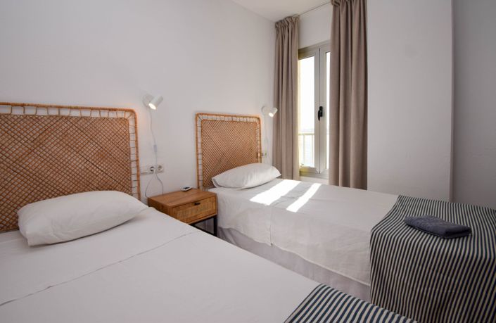 Image No.12-2 Bed Apartment for sale