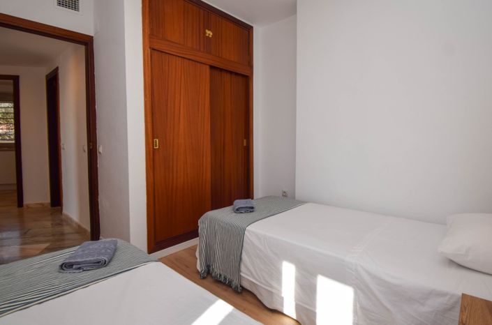 Image No.13-2 Bed Apartment for sale