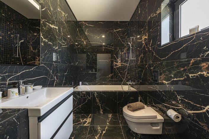 Image No.10-3 Bed Villa for sale