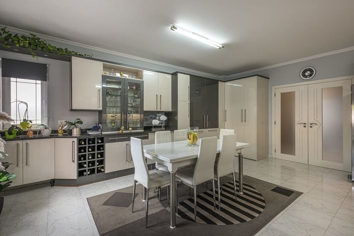 Image No.10-3 Bed Villa for sale