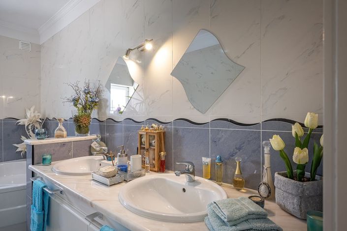 Image No.25-3 Bed Villa for sale