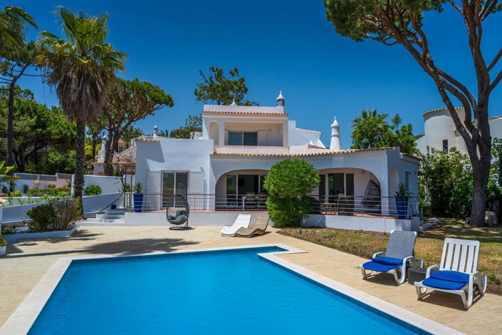 Image No.1-4 Bed Villa for sale