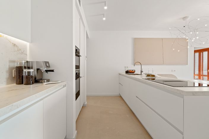 Image No.9-3 Bed Apartment for sale