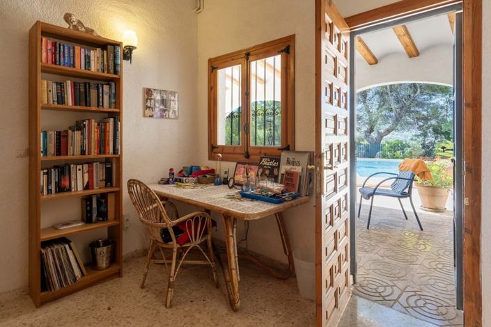 Image No.18-4 Bed Villa for sale