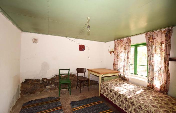 Image No.10-3 Bed House for sale