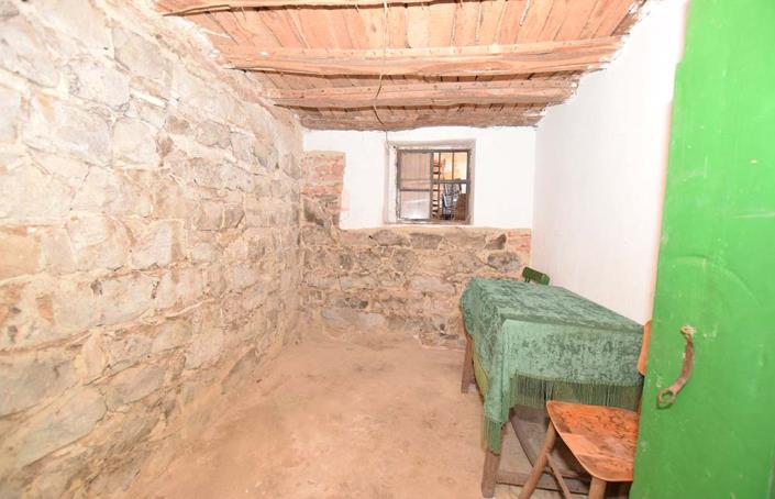 Image No.12-3 Bed House for sale