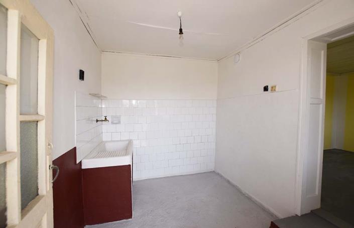 Image No.9-2 Bed House for sale