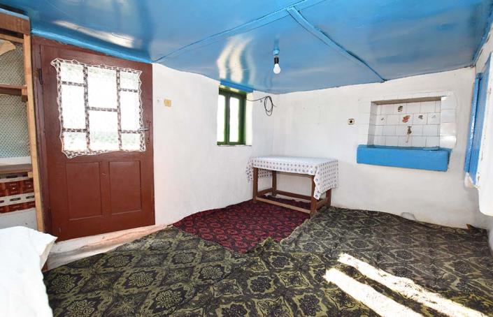 Image No.12-2 Bed House for sale