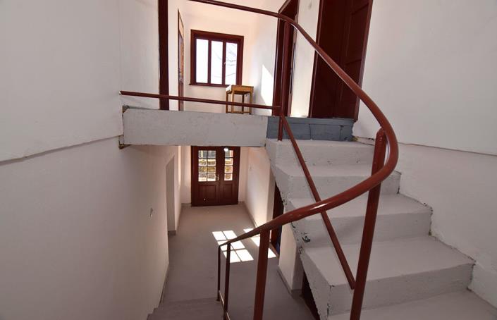 Image No.25-3 Bed House for sale