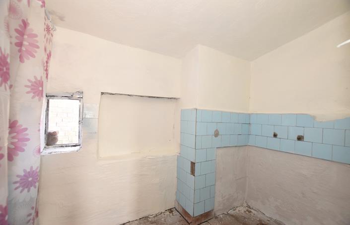 Image No.25-2 Bed House for sale