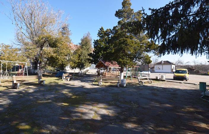 Image No.50-2 Bed House for sale