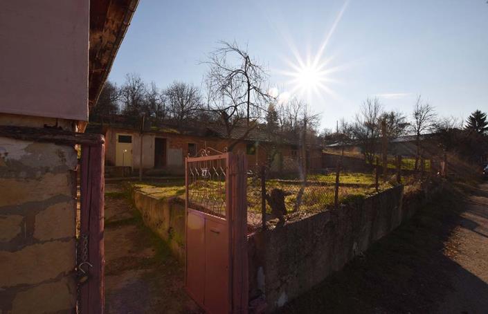 Image No.8-3 Bed House for sale