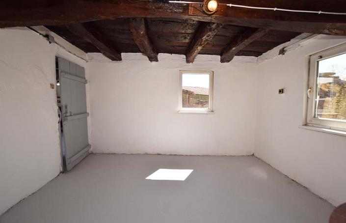 Image No.18-3 Bed House for sale